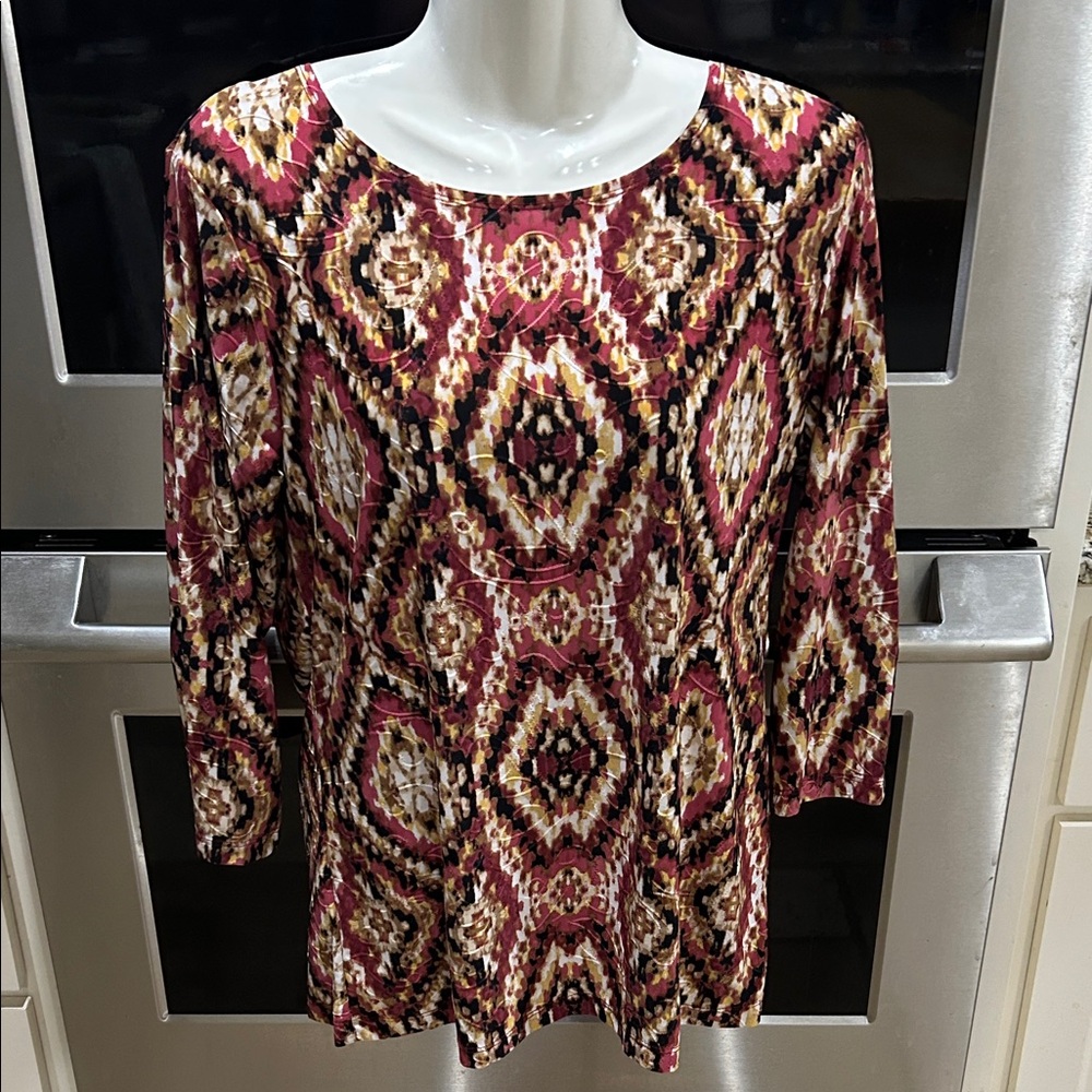 Stylish Geometric Long Sleeve Top - Burgundy and Gold